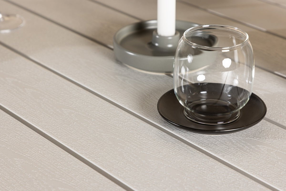 Gartentisch Tareen - eine harmonische Kombination aus Natürlichkeit und Stabilität