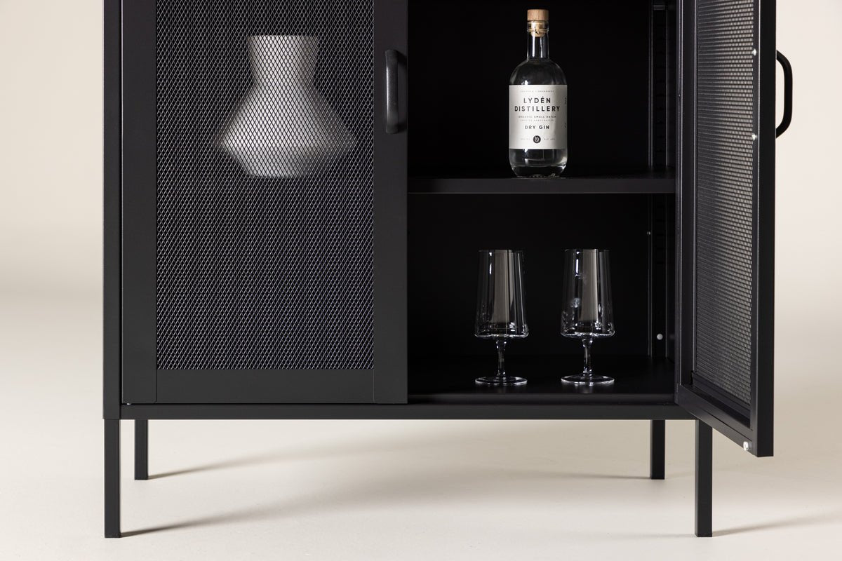 Kommode Faylen – Industrial-Design in Schwarz, Weiß & Grau