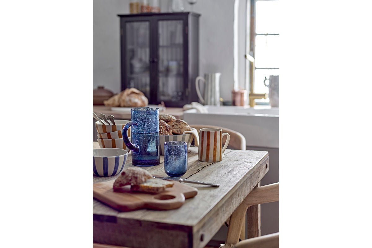 Krug Lecler – mundgeblasenes Glas in Blau