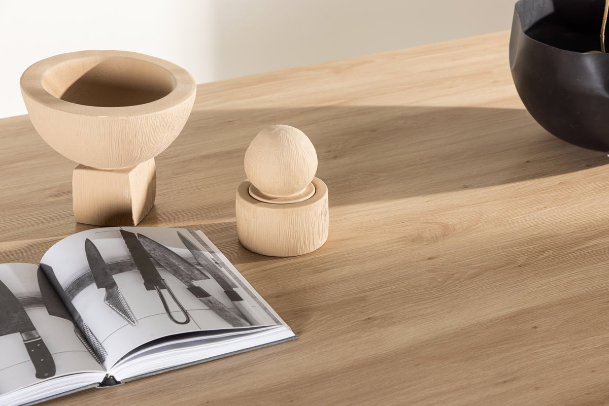 Esstisch Zayana- schafft eine elegante, stilbewusste Atmosphäre