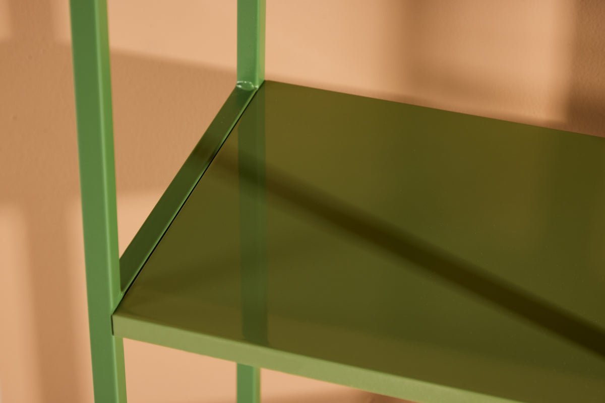 Regal Livorno – kompaktes Stahlregal in Grün