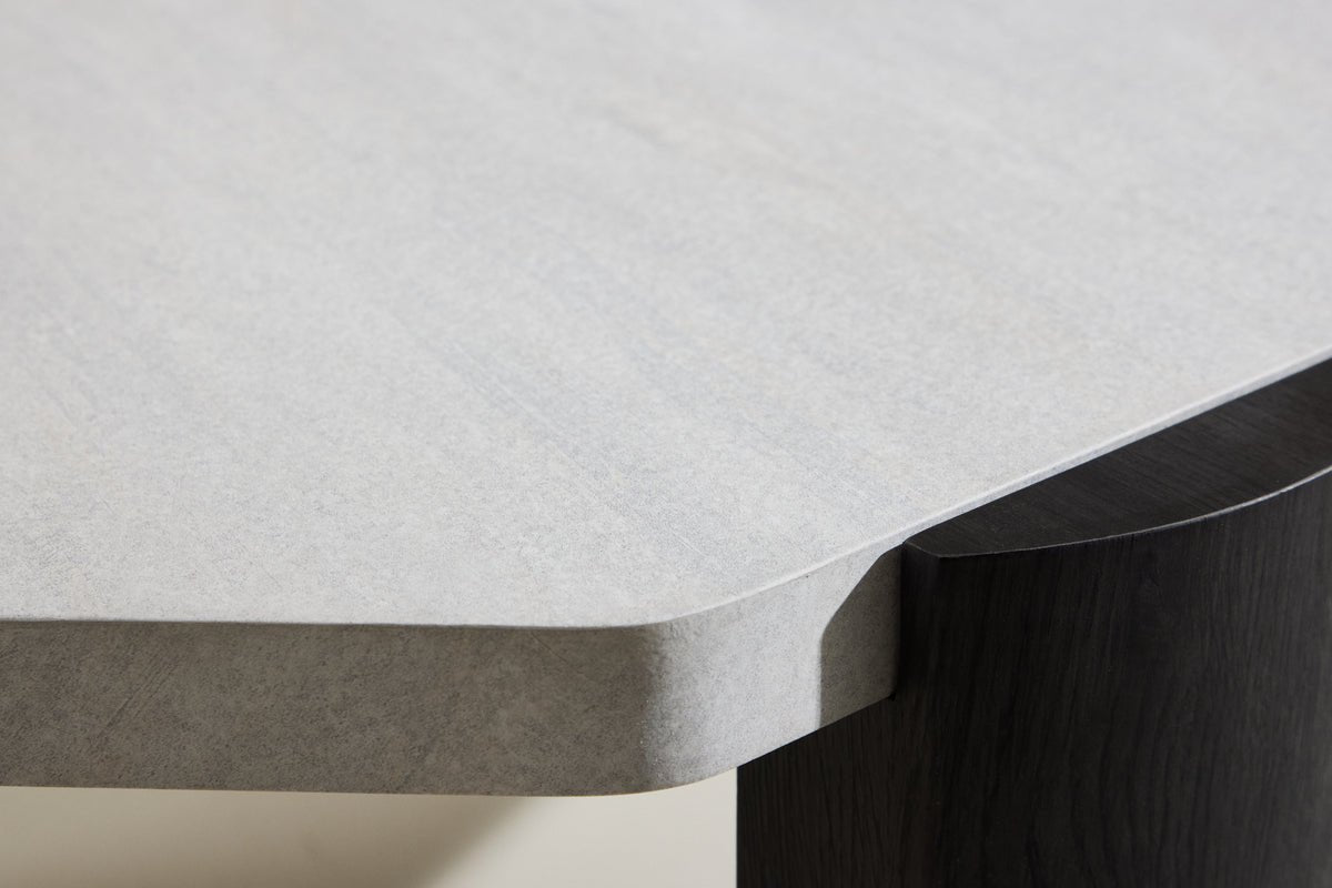 Couchtisch Rovena - mit 3 Beinen