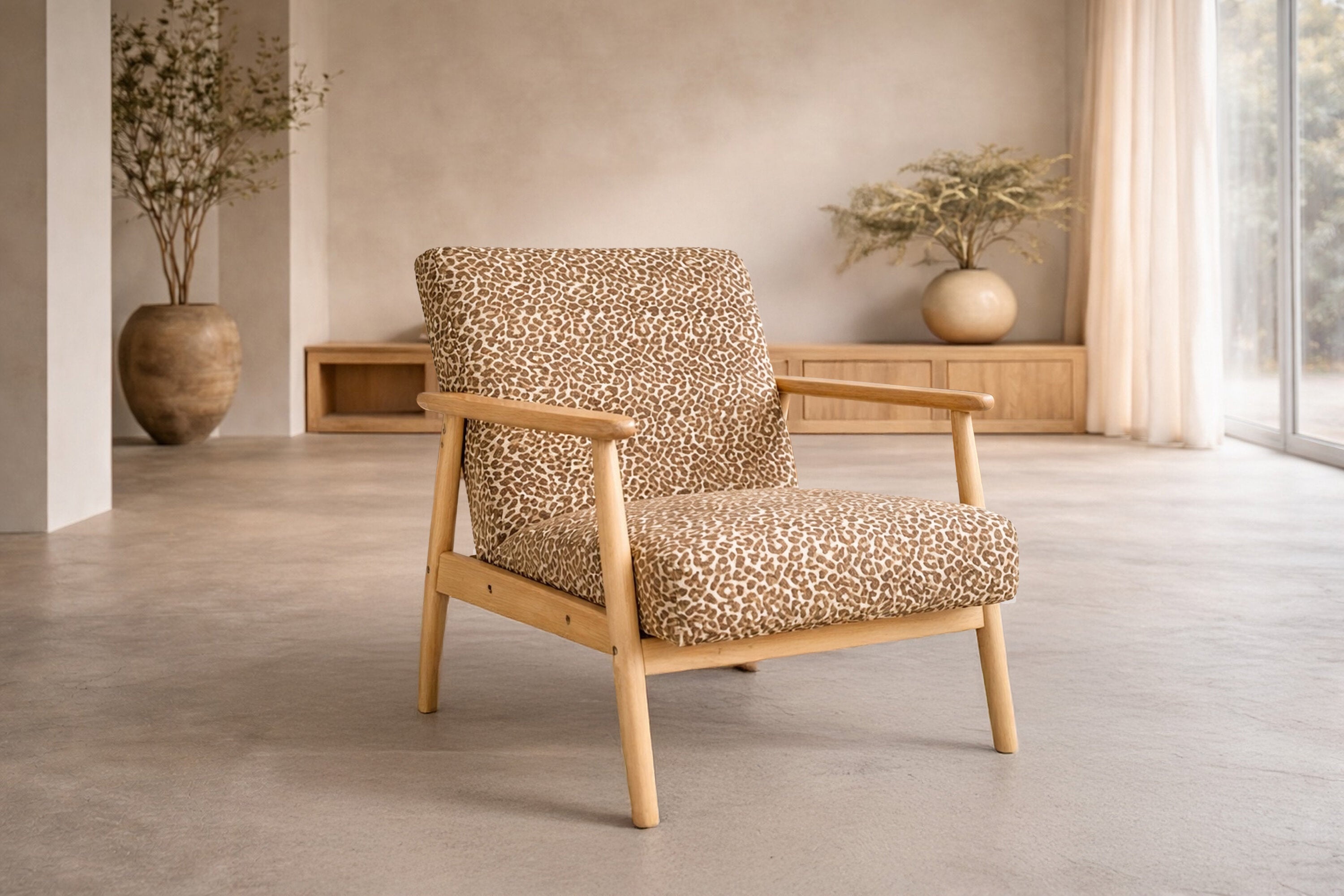 Sessel Lareen - aus Gummiholz mit Design-Bezug