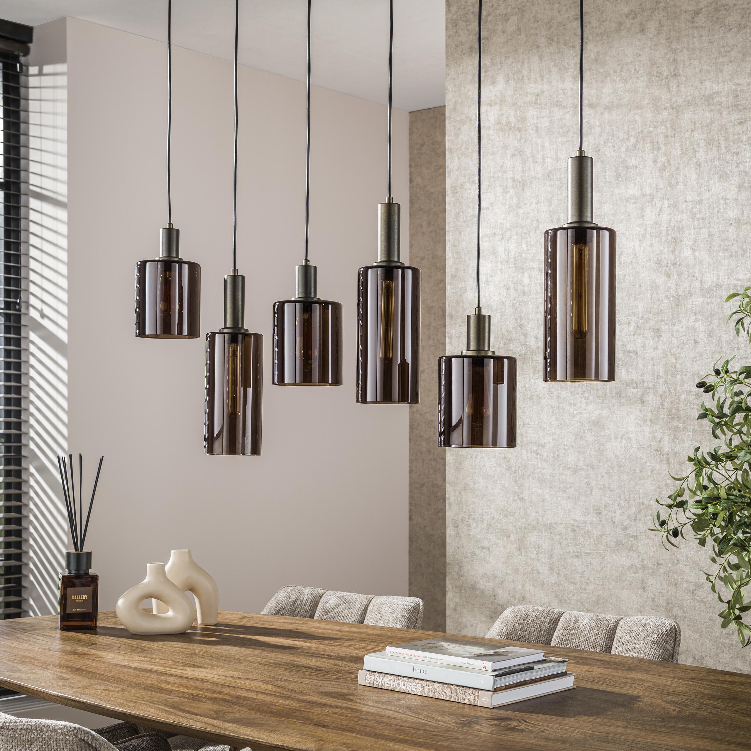 Pendelleuchte Ayu – Zylindrische Glasschirme in Braun (6-flammig)