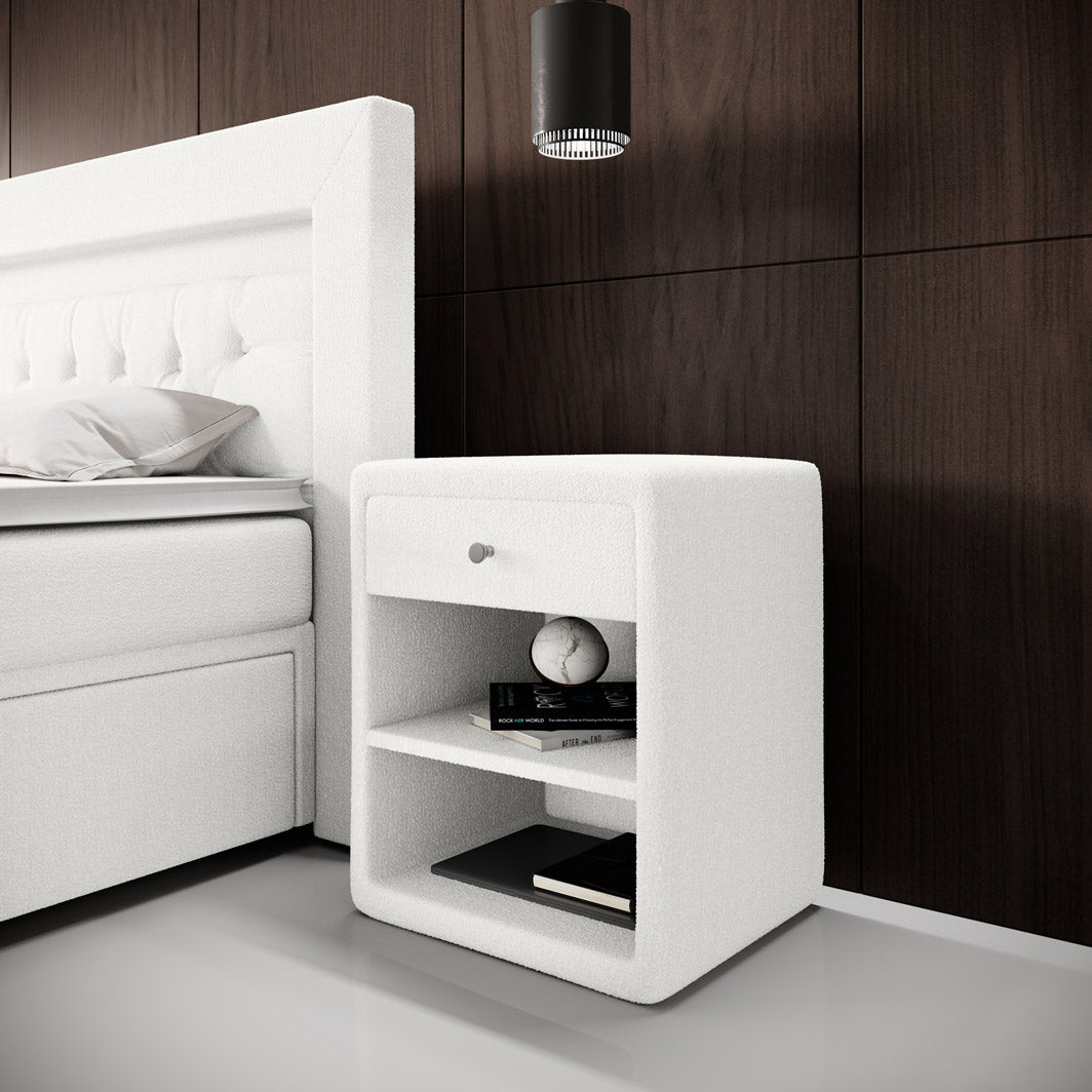 Designer Nachttisch Amy in Bouclé