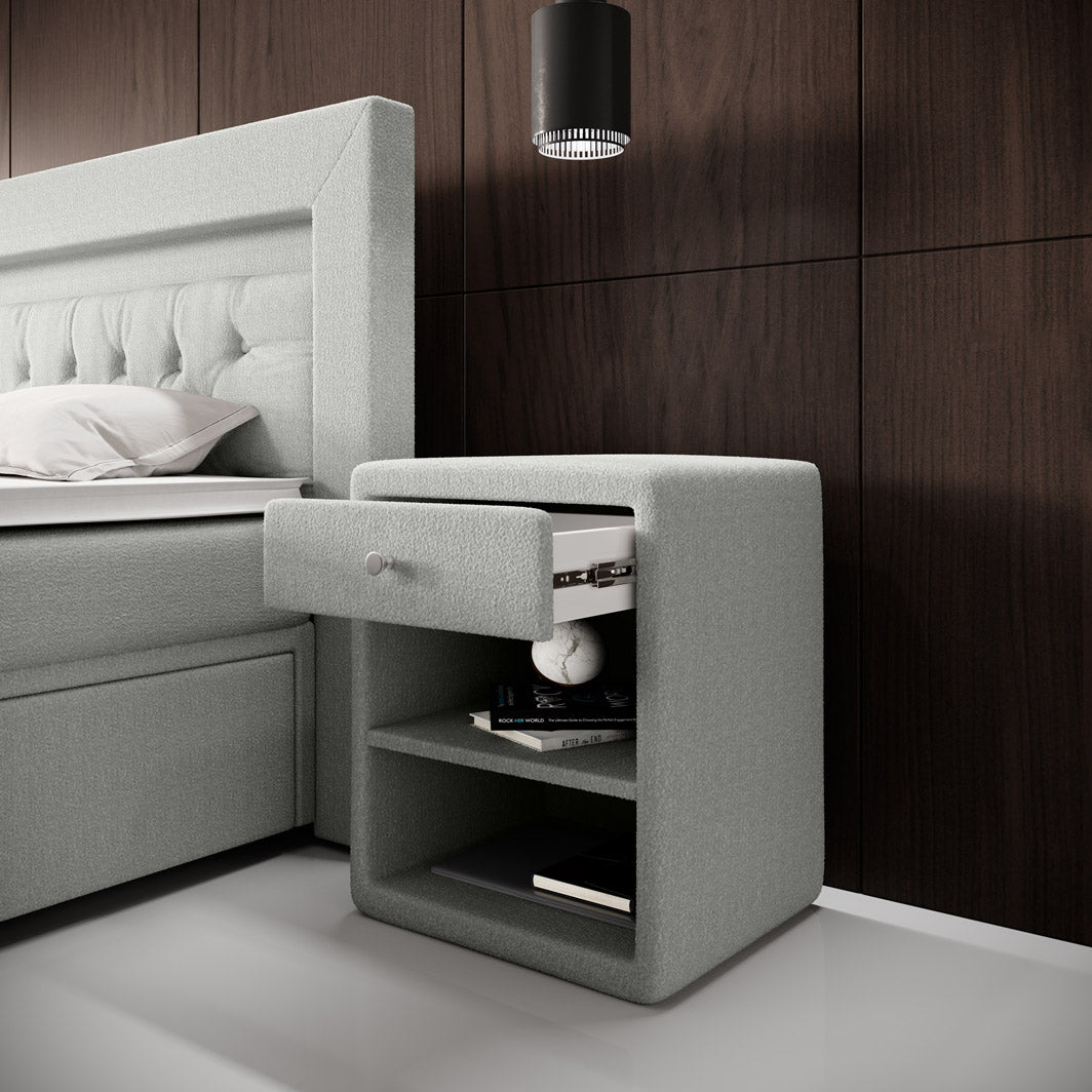 Designer Nachttisch Amy in Bouclé