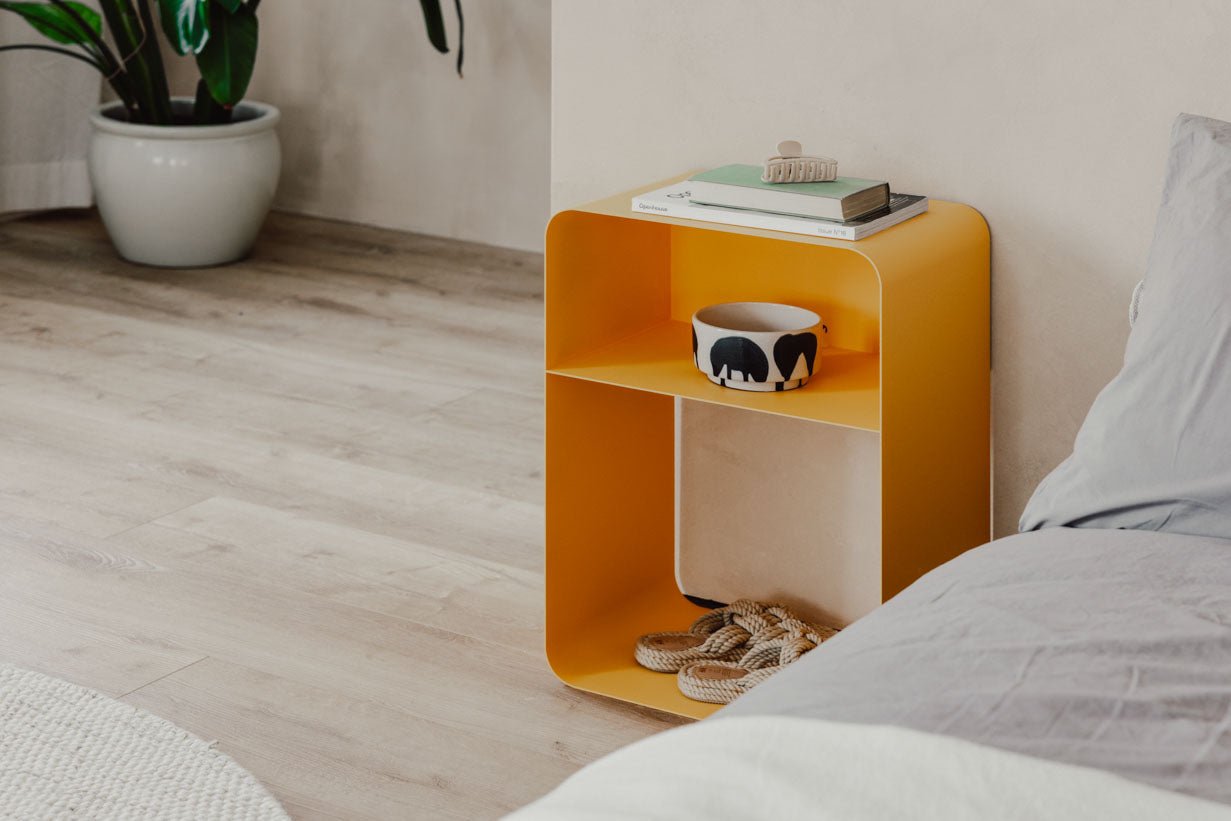 Nachttisch Damio – Minimalistisches Design aus pulverbeschichtetem Metall