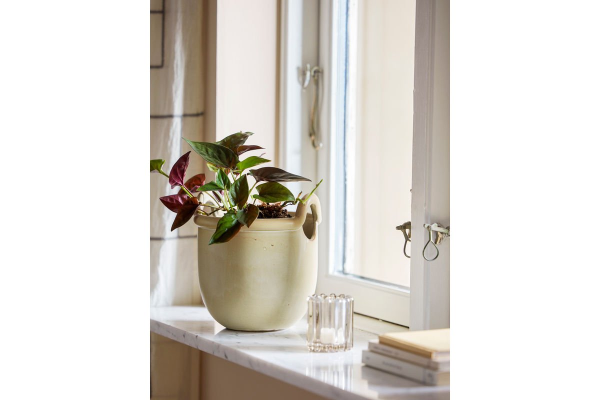 Blumentopf Fjell – Nordisches Steingutdesign in Naturgrau