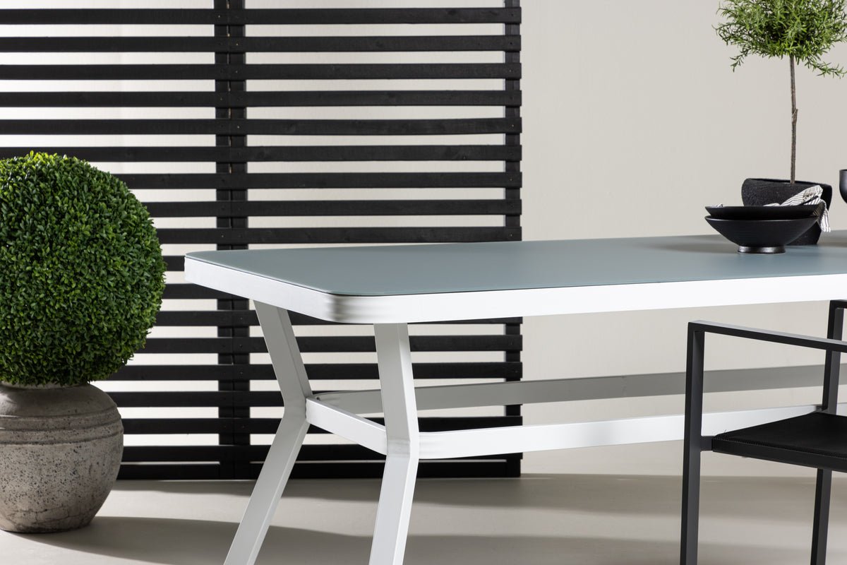 Garden table Amaré - a combination of matte glass top and aluminum frame