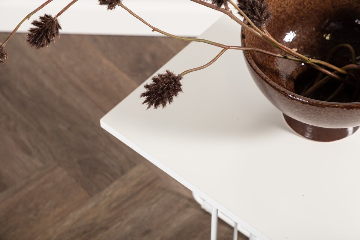 Coffee table/side table Tender - in Black or White