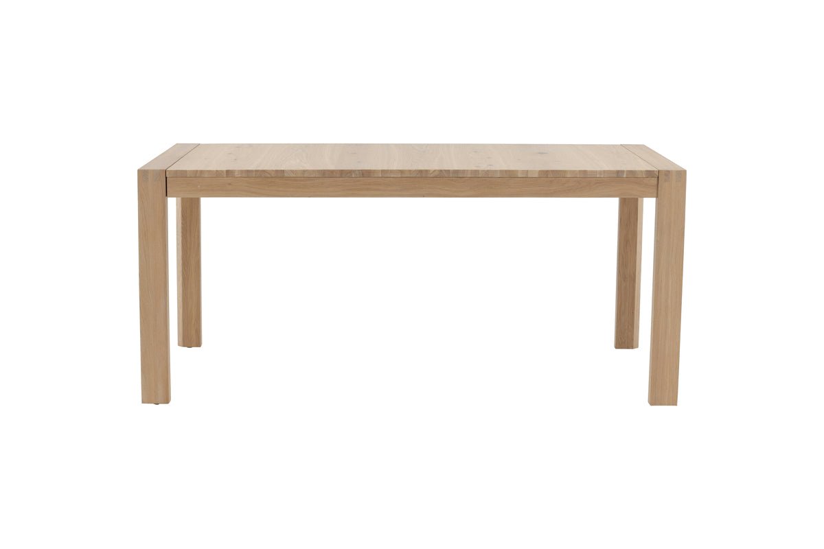 Dining table Wainui - made from sturdy oak wood