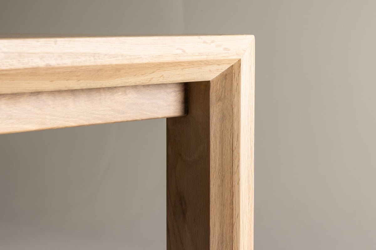 Dining table Wainui - made from sturdy oak wood