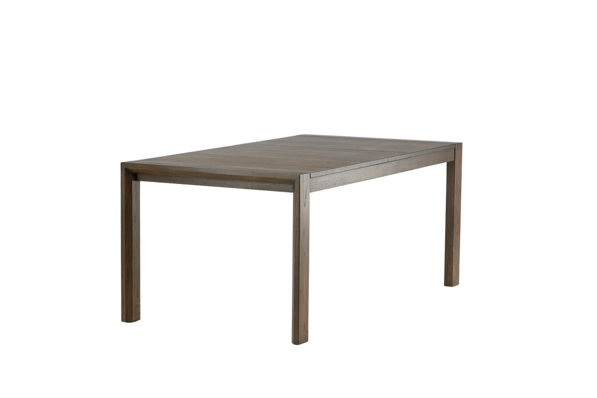 Dining table Wainui - made from sturdy oak wood
