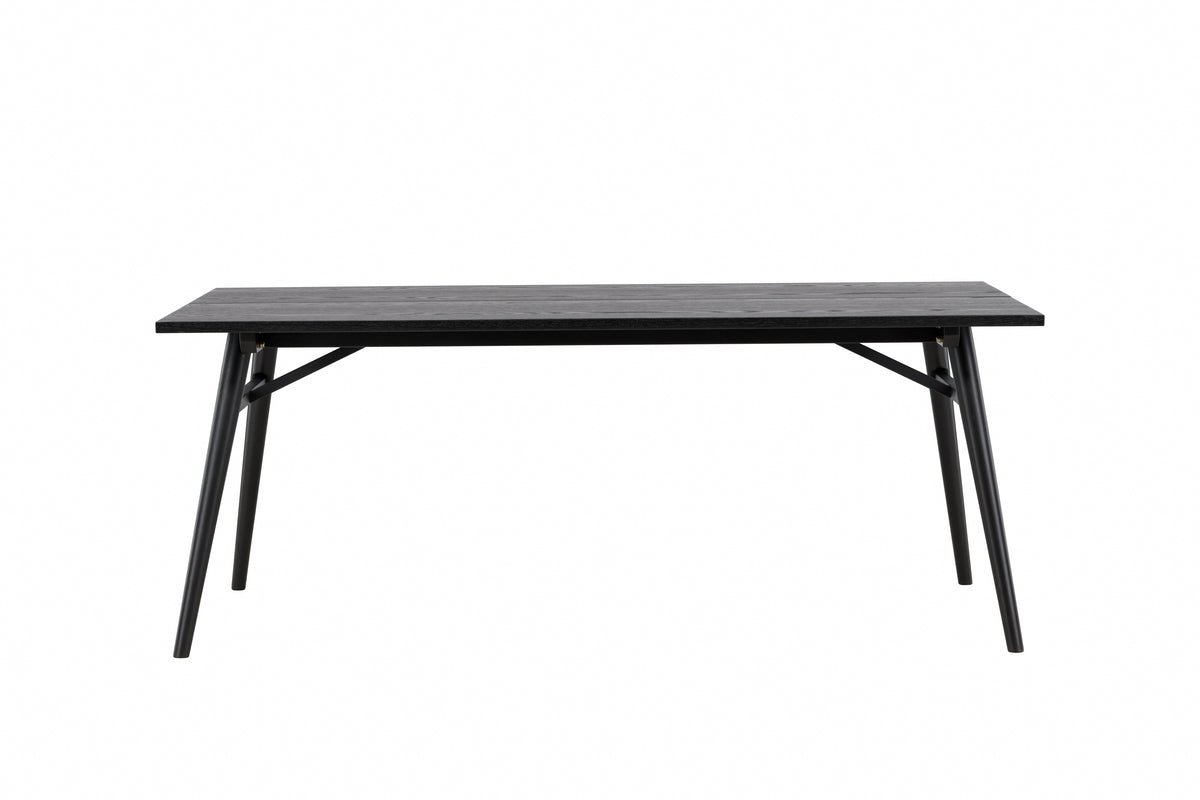 Dining table Maleko – a dining table with character and modern elegance