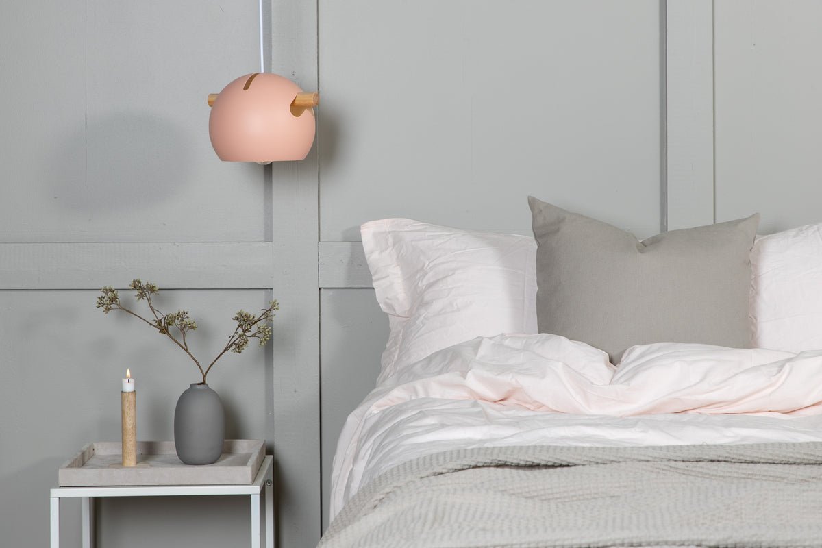 Pendelleuchte „Serengeti" – Trendiges Altrosa mit Walnuss-Details