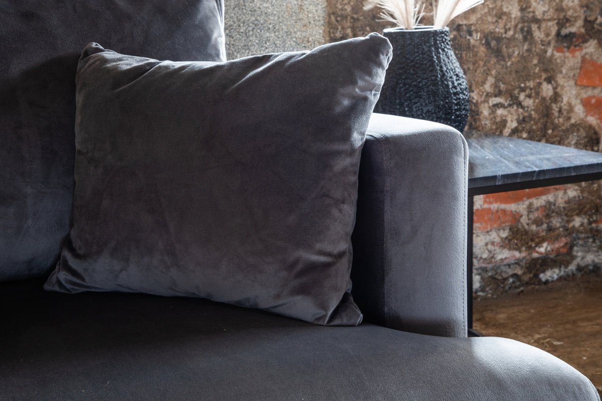 Armchair Asten - Available in 4 colors and various materials