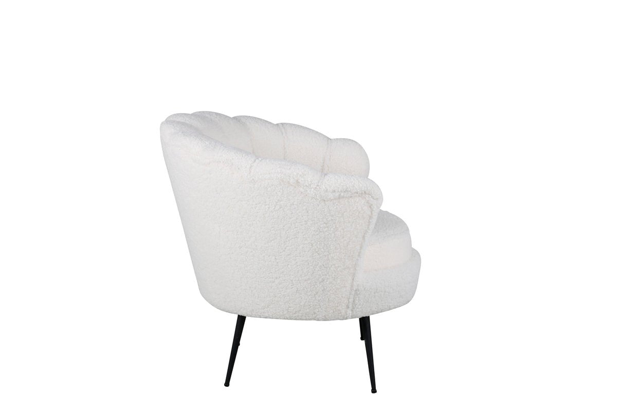 Armchair Celub - Available in 4 colors and 3 types of materials