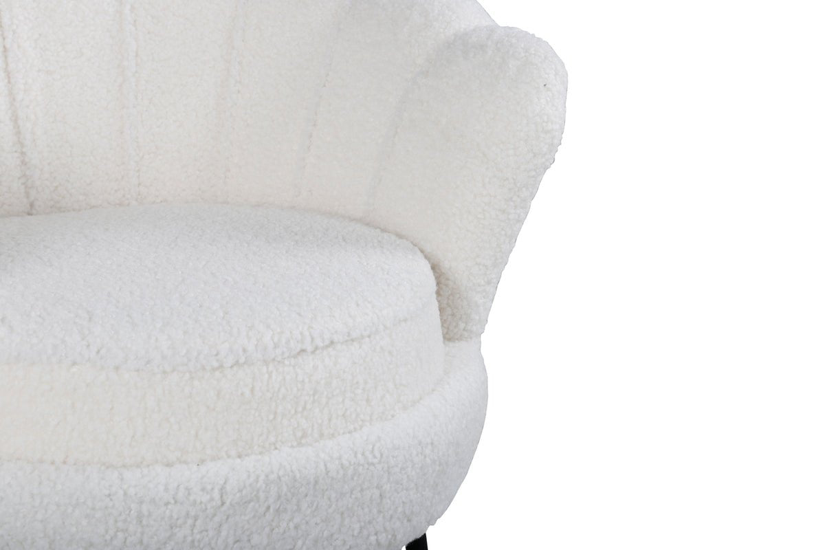 Armchair Celub - Available in 4 colors and 3 types of materials