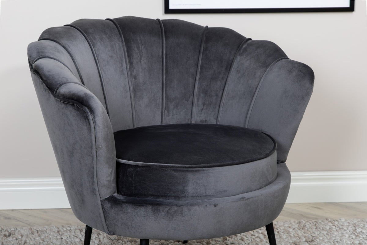 Armchair Celub - Available in 4 colors and 3 types of materials