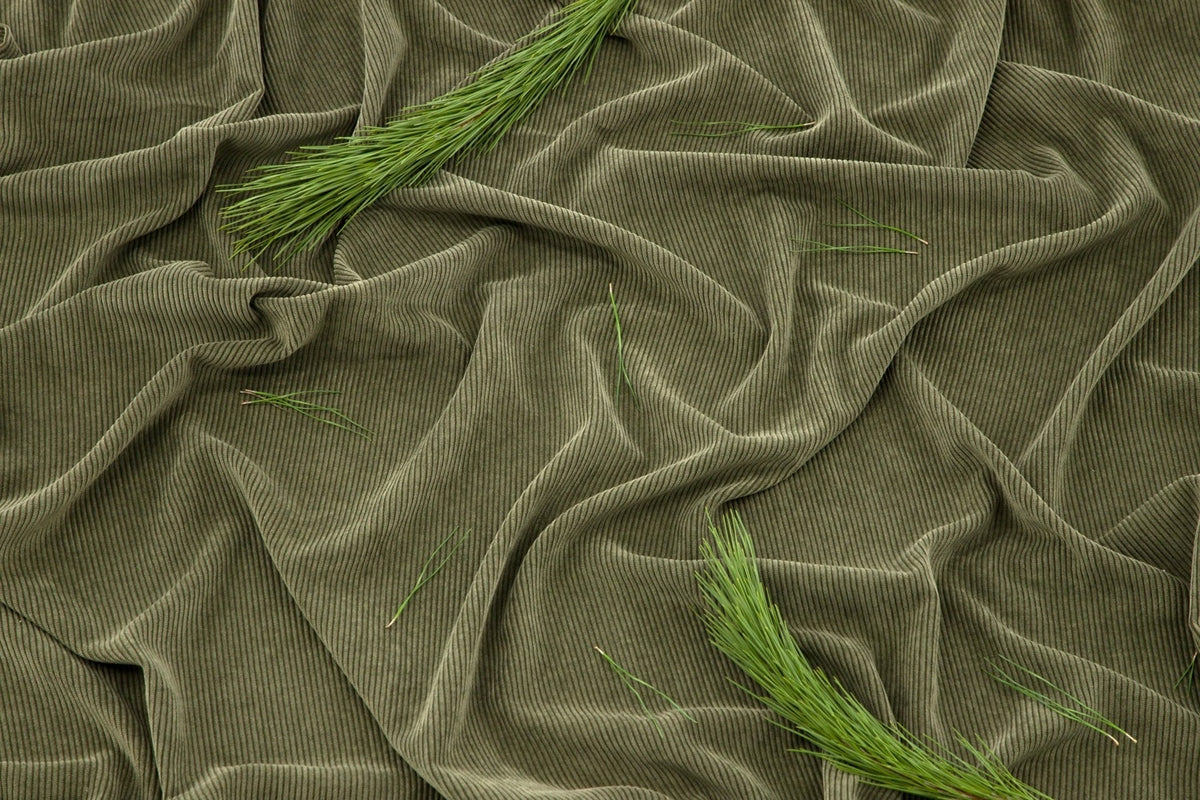 Gardinen-Set Verta – mit Mehrband-System in Beige & Moosgrün