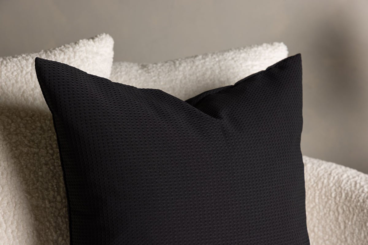 Kissenbezug Agatha - 50x50 cm in Schwarz, Grün und Dunkelbraun