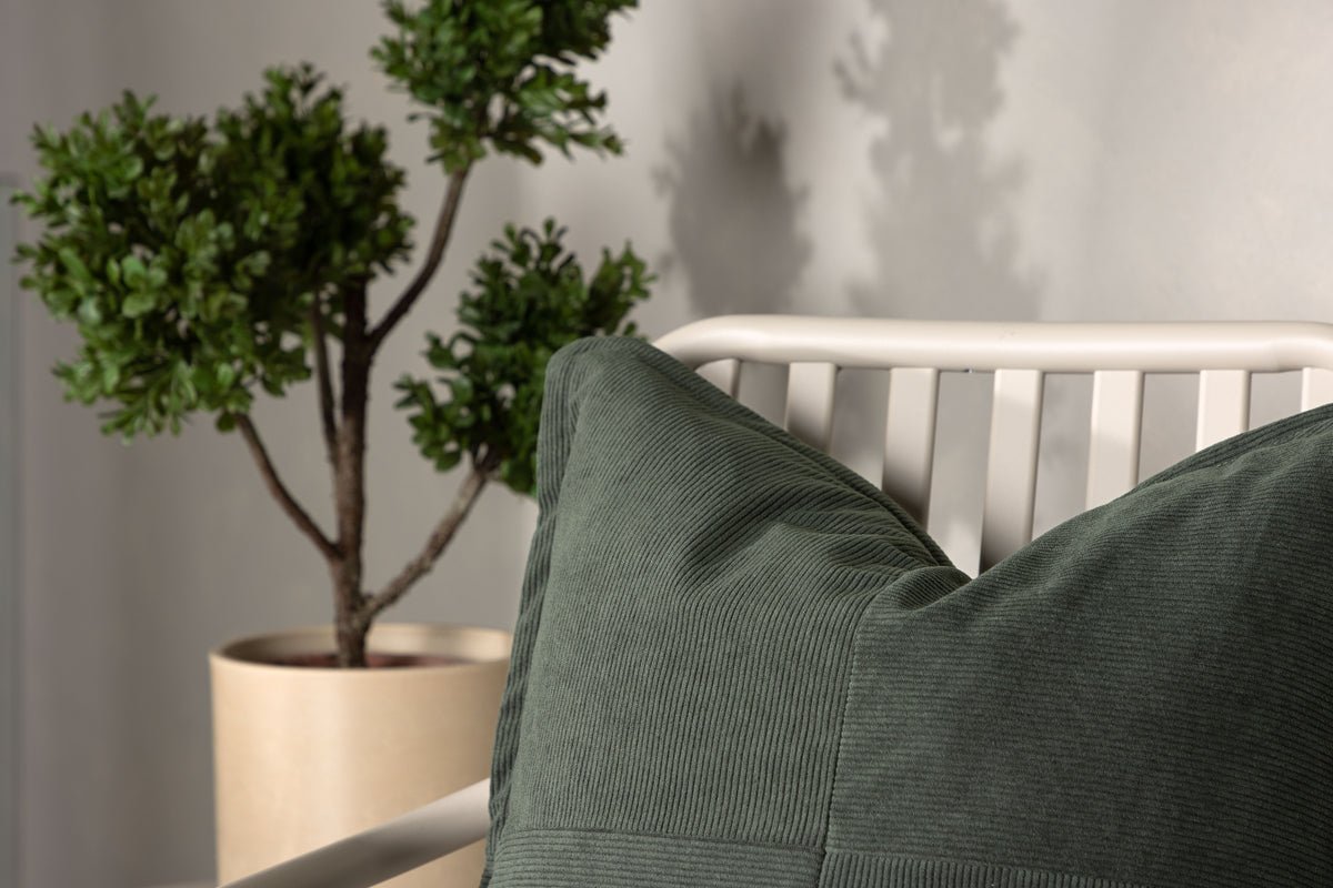 Cushion cover Budapest - 50x50 cm in Beige, dark green and Brown