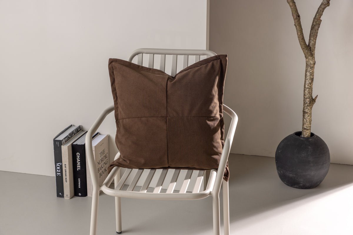 Cushion cover Budapest - 50x50 cm in Beige, dark green and Brown