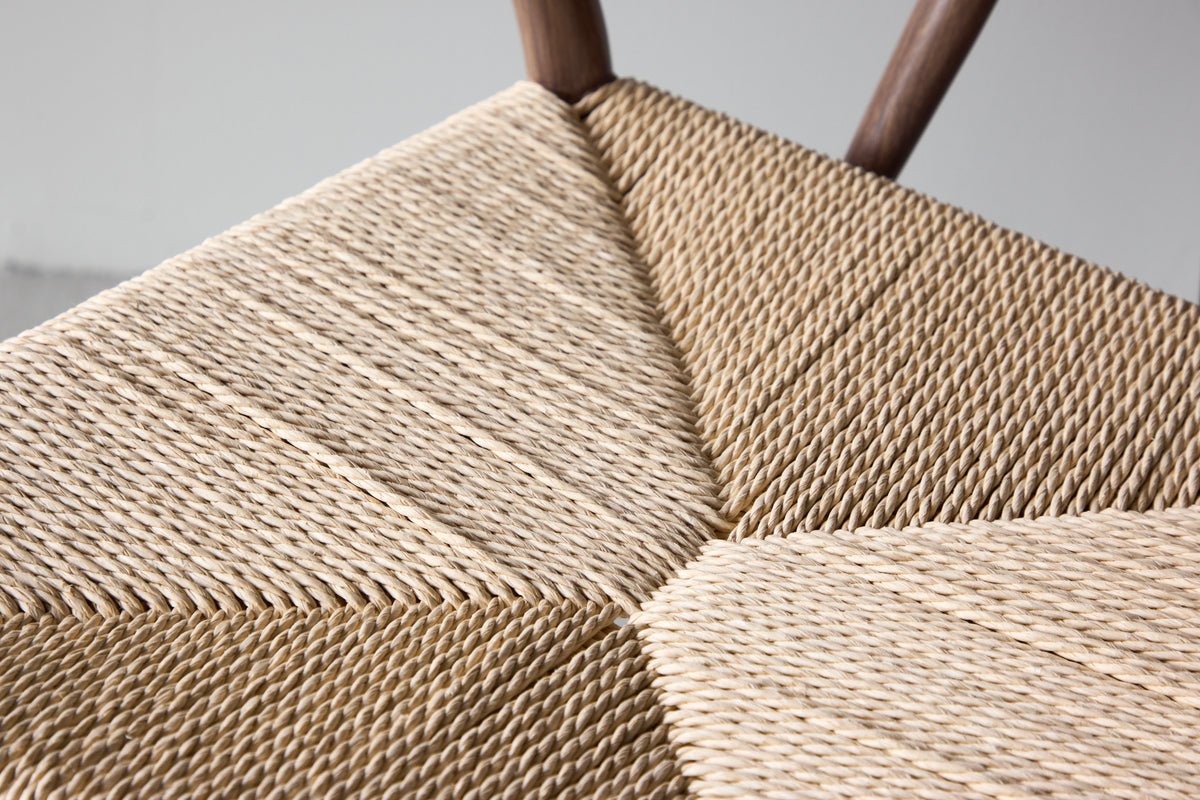 Chair Fliou II - In Black with uniformly colored seat surface