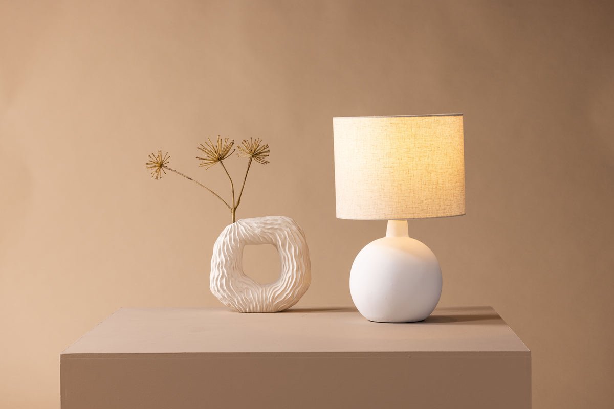 Table lamp "Lelin" – Elegant concrete base with light linen shade