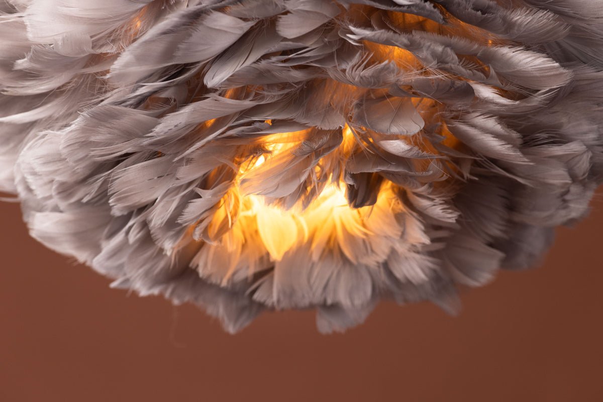 Pendant lamp "Pilanesberg-Grey" – Lampshade made of artificial feathers