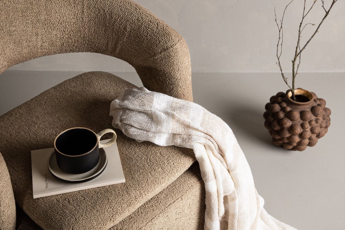 Designer Lounge Sessel Velina – moderner Bouclé-Sessel in vier Farben