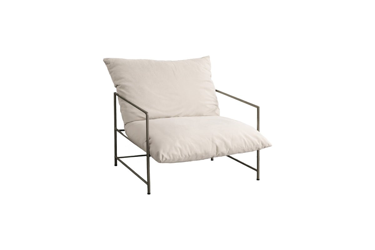 Armchair Zarell - with slender steel frame