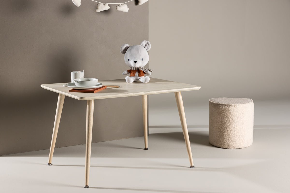 Children's Table Lumo – Natural. Simple. Child-friendly.