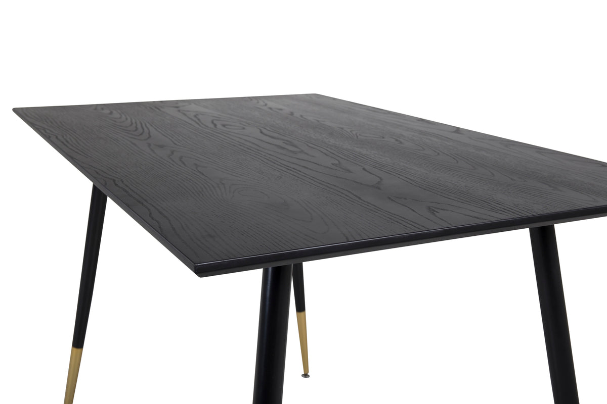Dining table Zayen - stylish, modern and timeless