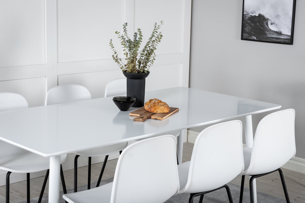 Dining table Lym - clear, bright design