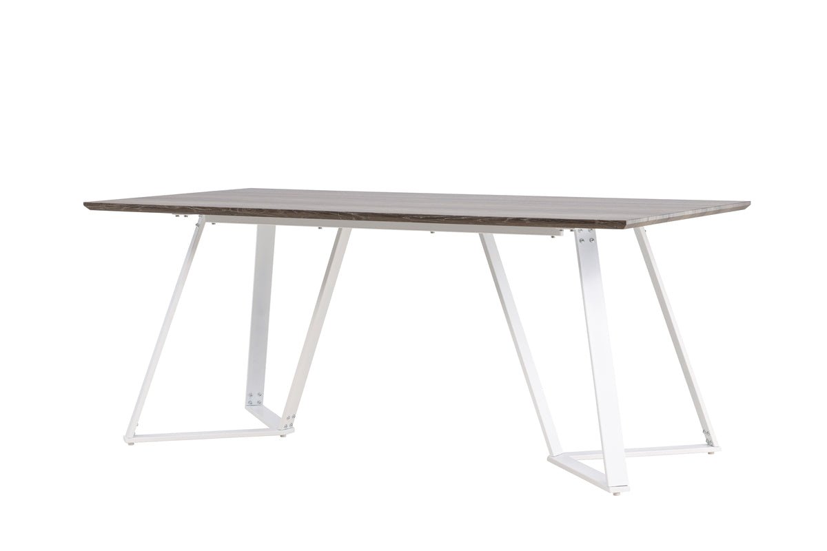 Dining table Waka - the decorative metal legs set a stylish accent