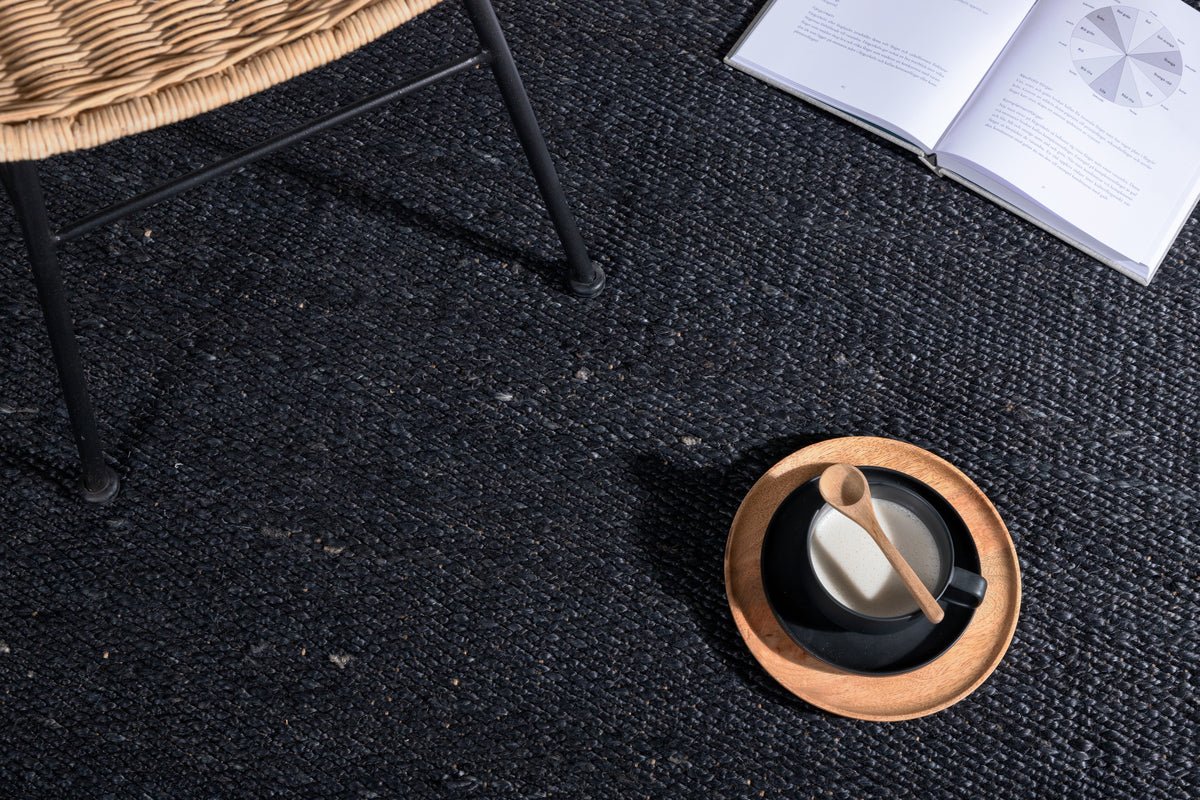 Matty Outdoor Rug - 240x170 in Black