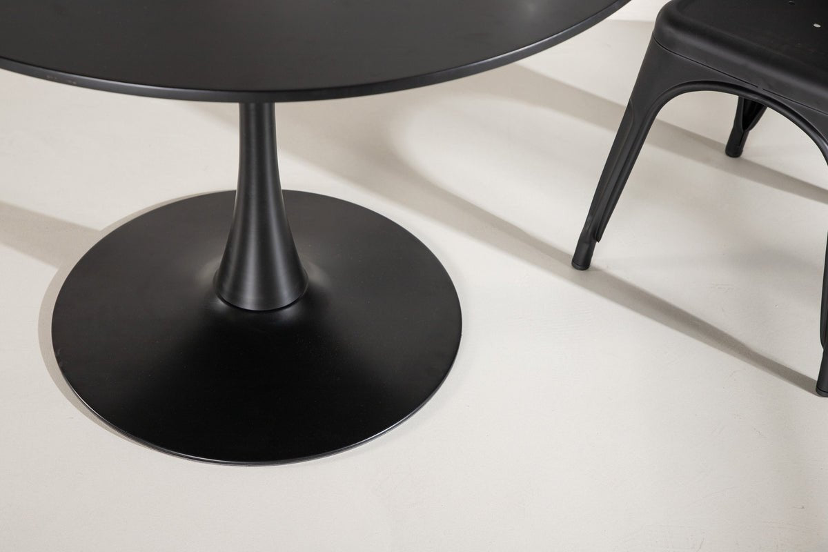 Dining table Avelani - a dining table that combines style and durability