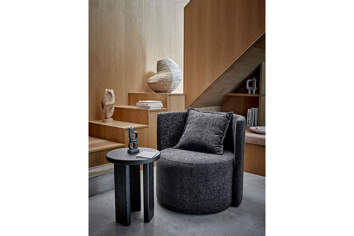 Beistelltisch Arno – Grafisches Design in Schwarz