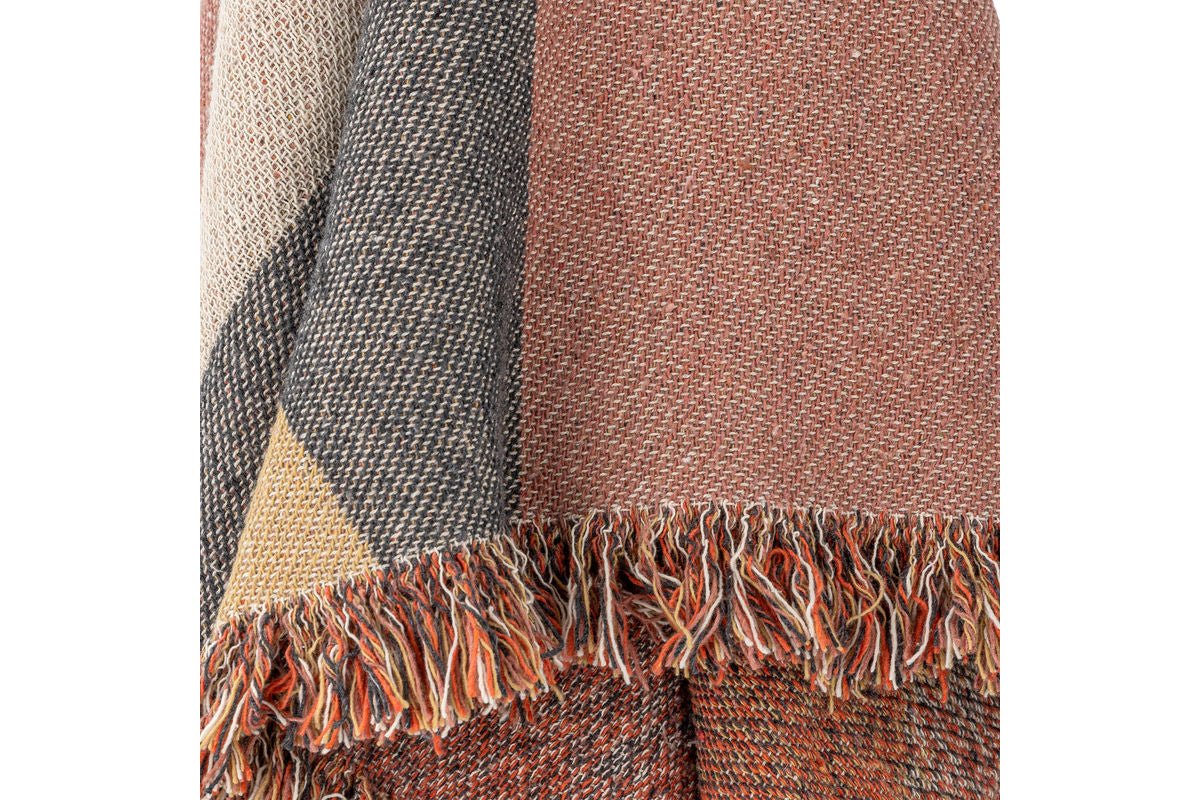 Nava Bedspread – Striped Pattern Made from Recycled Cotton