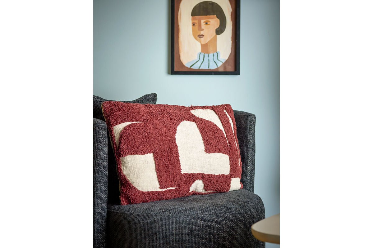 Decorative Cushion Cordoba – Abstract Tufting Design in Bordeaux Red