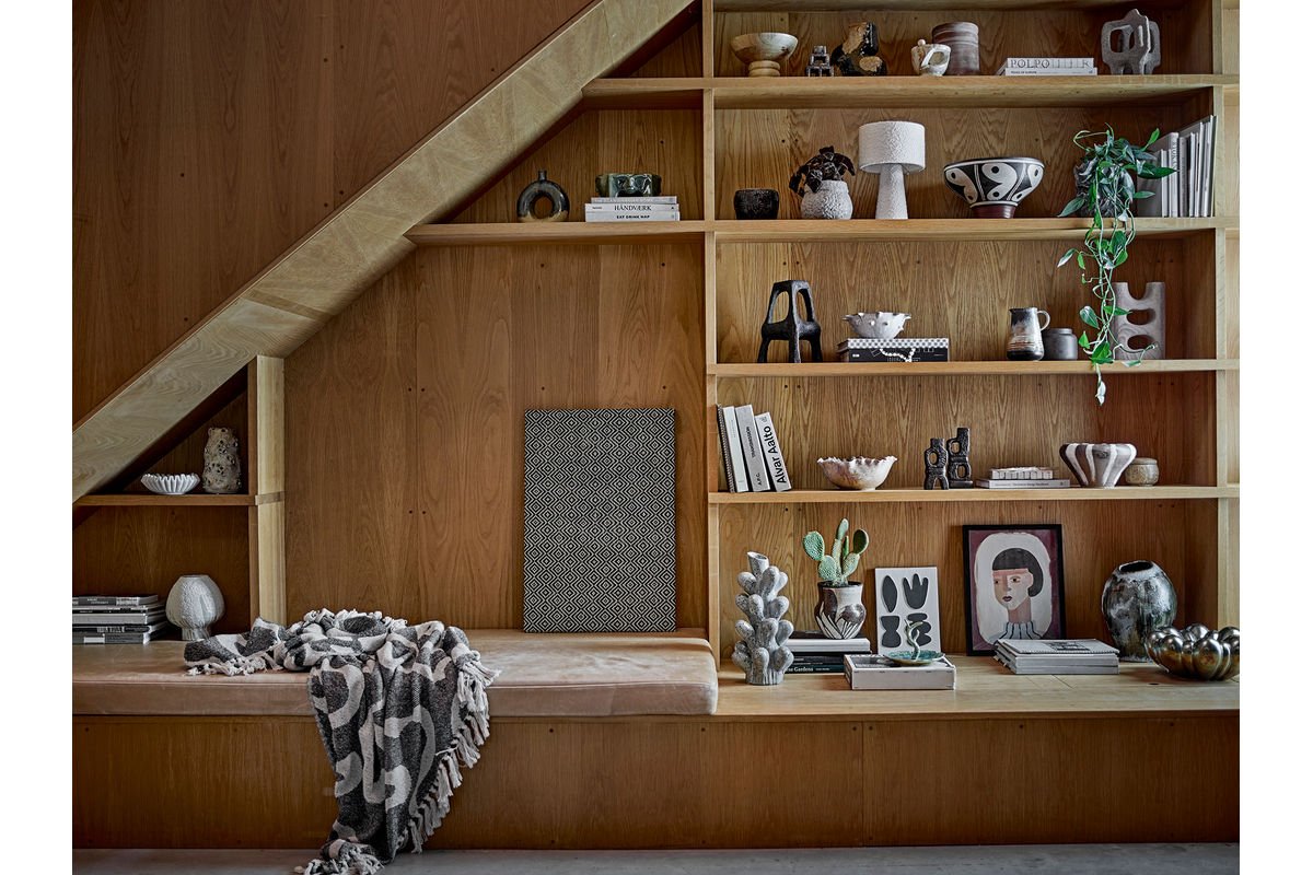 Maris Bedspread - Black, made from recycled cotton