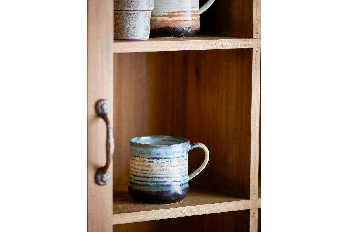 Avena Mug Set – Reactive Glaze with Vertical Texture (Set of 4)