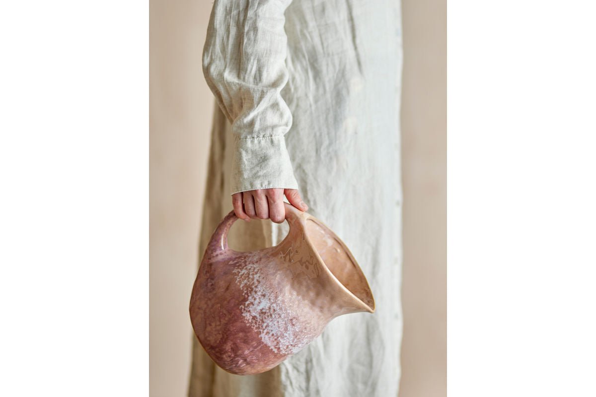 Krug Roséa – Stoneware with Reactive Glaze