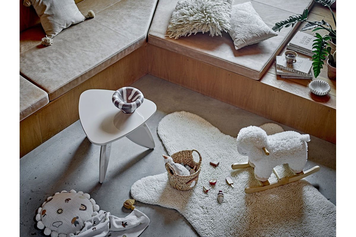 Children's Rug "Björn" – White Wool Rug in Bear Shape