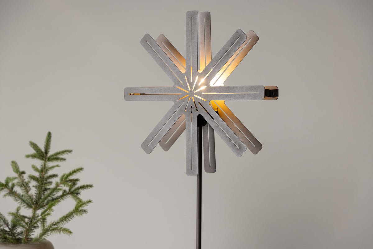 Weihnachtliche Stehleuchte Levi - in 2 verschiedenen Höhen