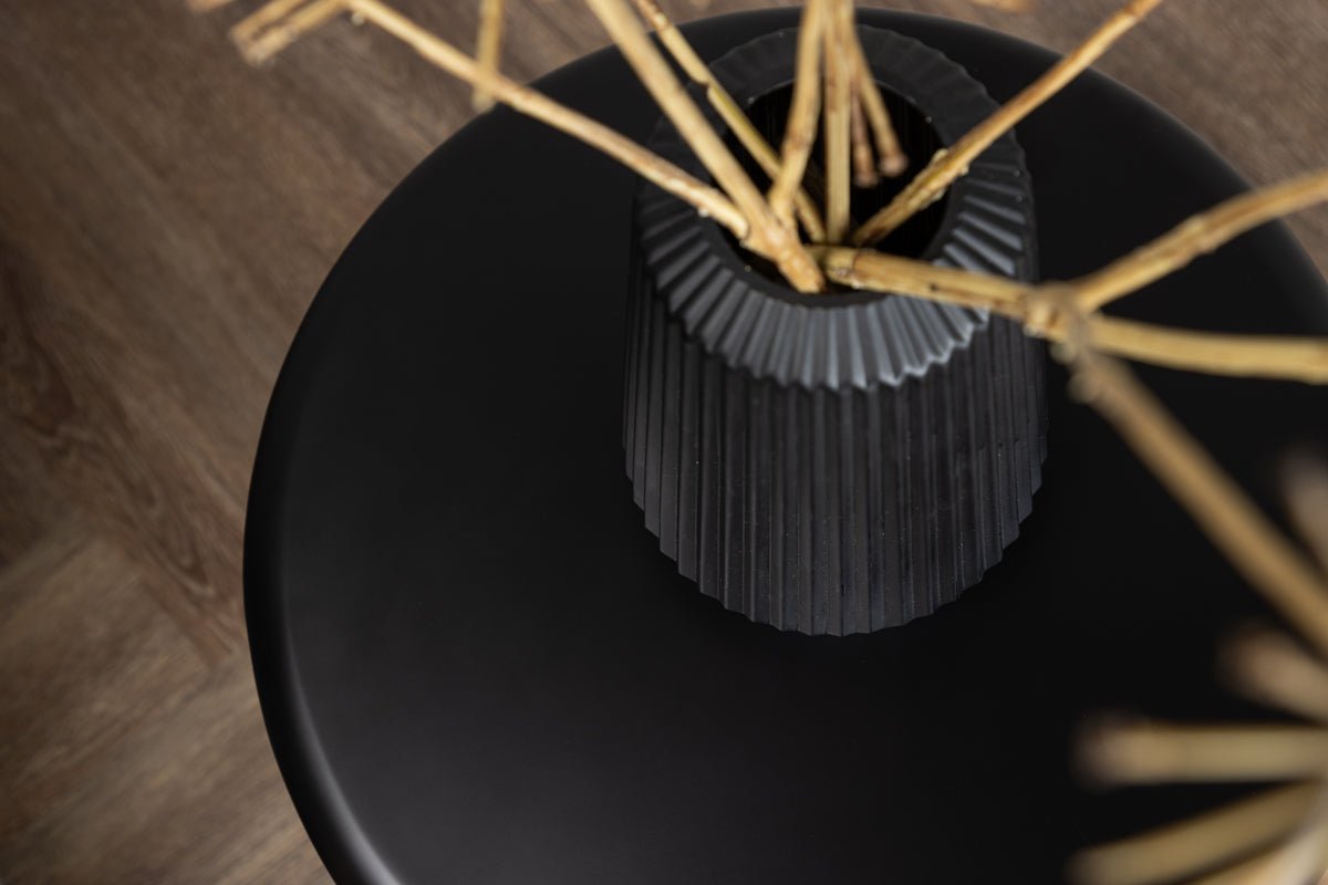 Side table Santana – in Black with round shape