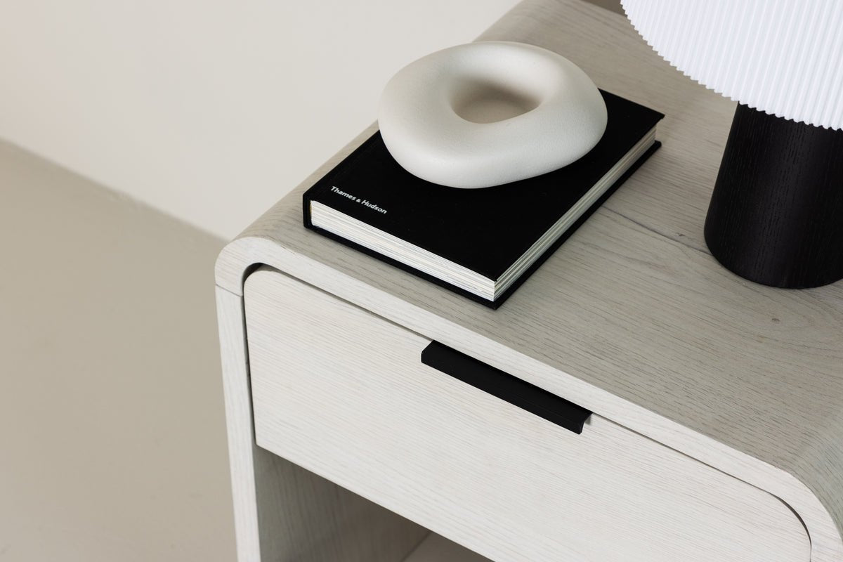 Side table Mina – in White with drawer