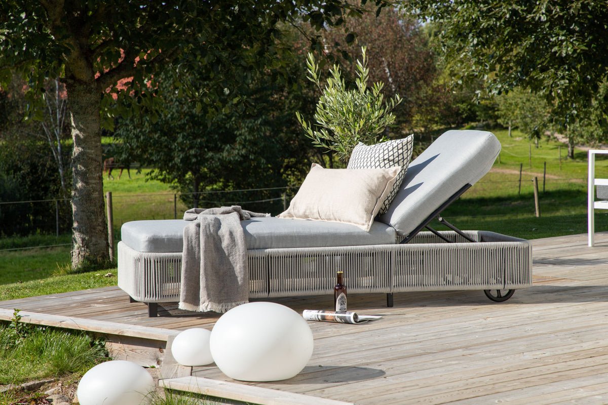 Garden Sun Lounger Mila - made of Polyester/Metal