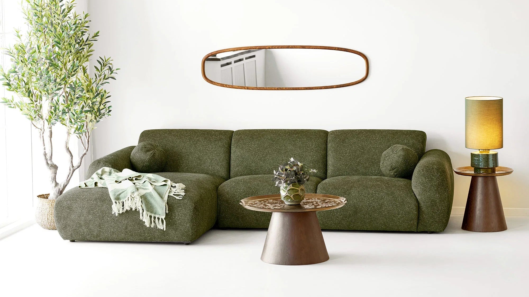 Coffee table Oliviera - with a glass tabletop